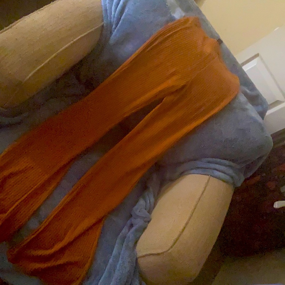 Cute pants retro flare. Cute comfy. $20